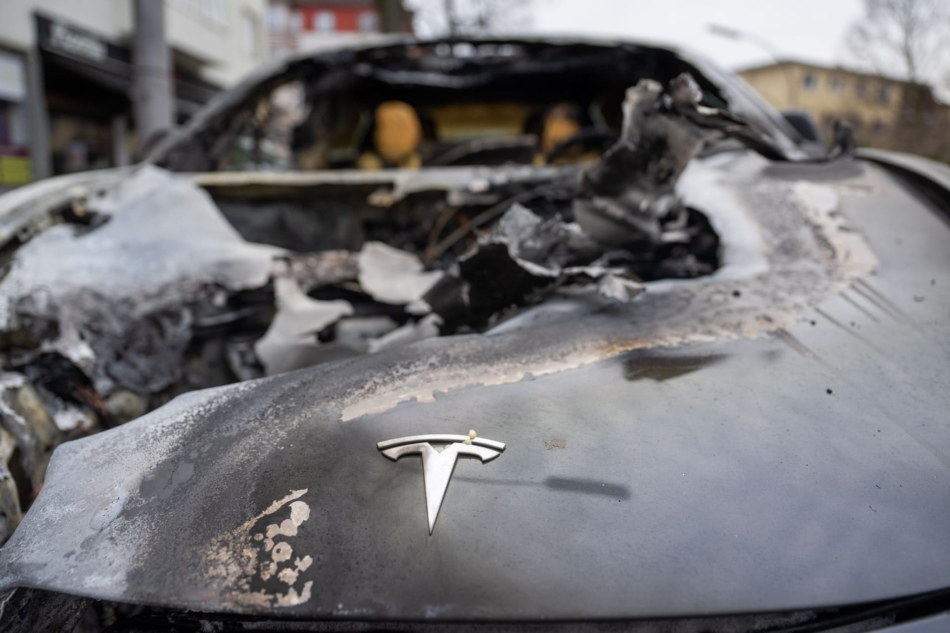 Verbrannter Tesla