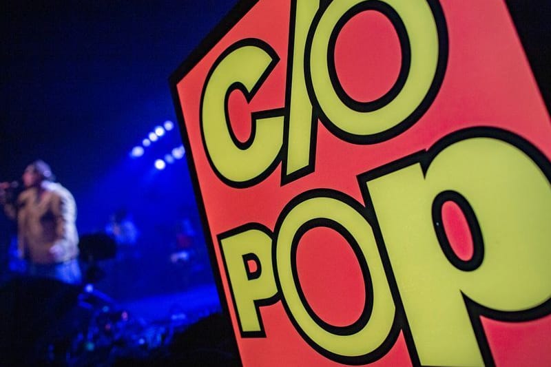Das beliebte Festival "c/o pop" lockt jedes Jahr zahlreiche Besucher nach Ehrenfeld (Archivbild): Besonders junge Talente bekommen eine Bühne.