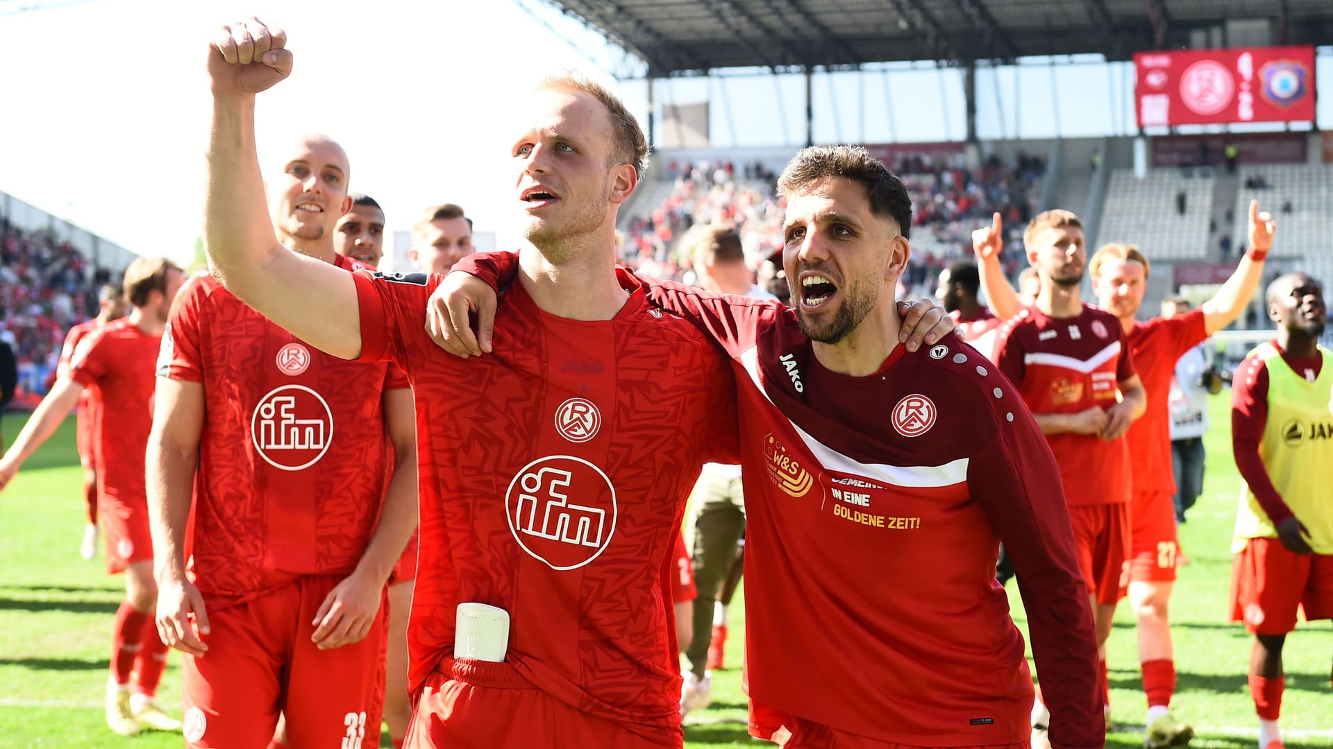 Rot-Weiss Essen - Erzgebirge Aue