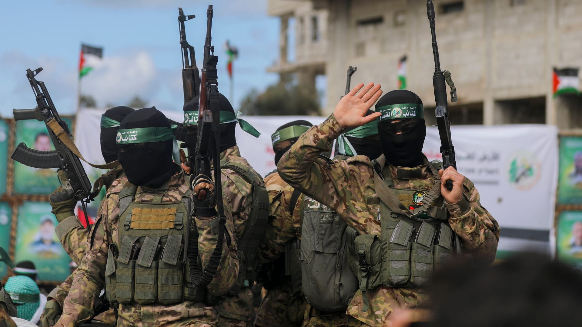 Hamas-Terroristen in Gaza: Einige bekommen kaum noch Gehalt. (Archivbild)