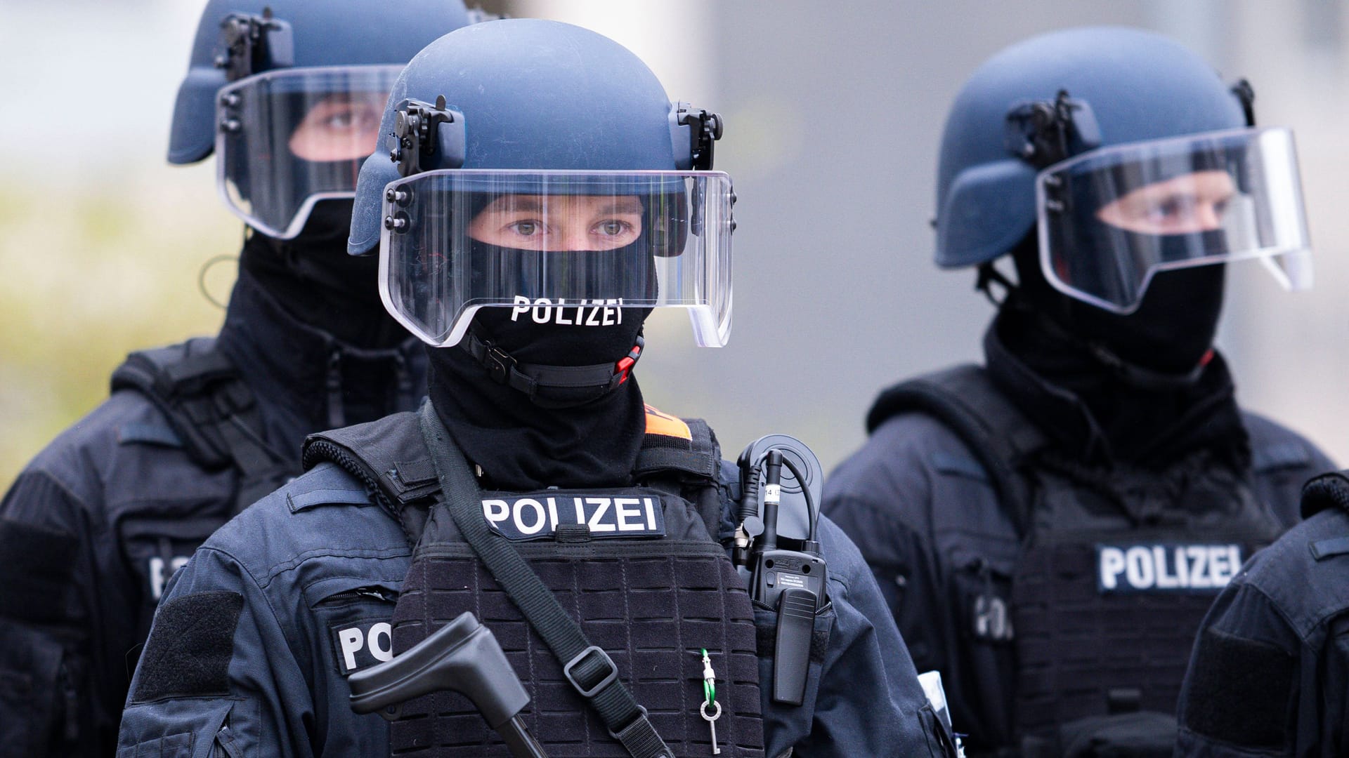 SEK-Beamte (Symbolbild): Auch Spezialeinheiten sind im Einsatz.