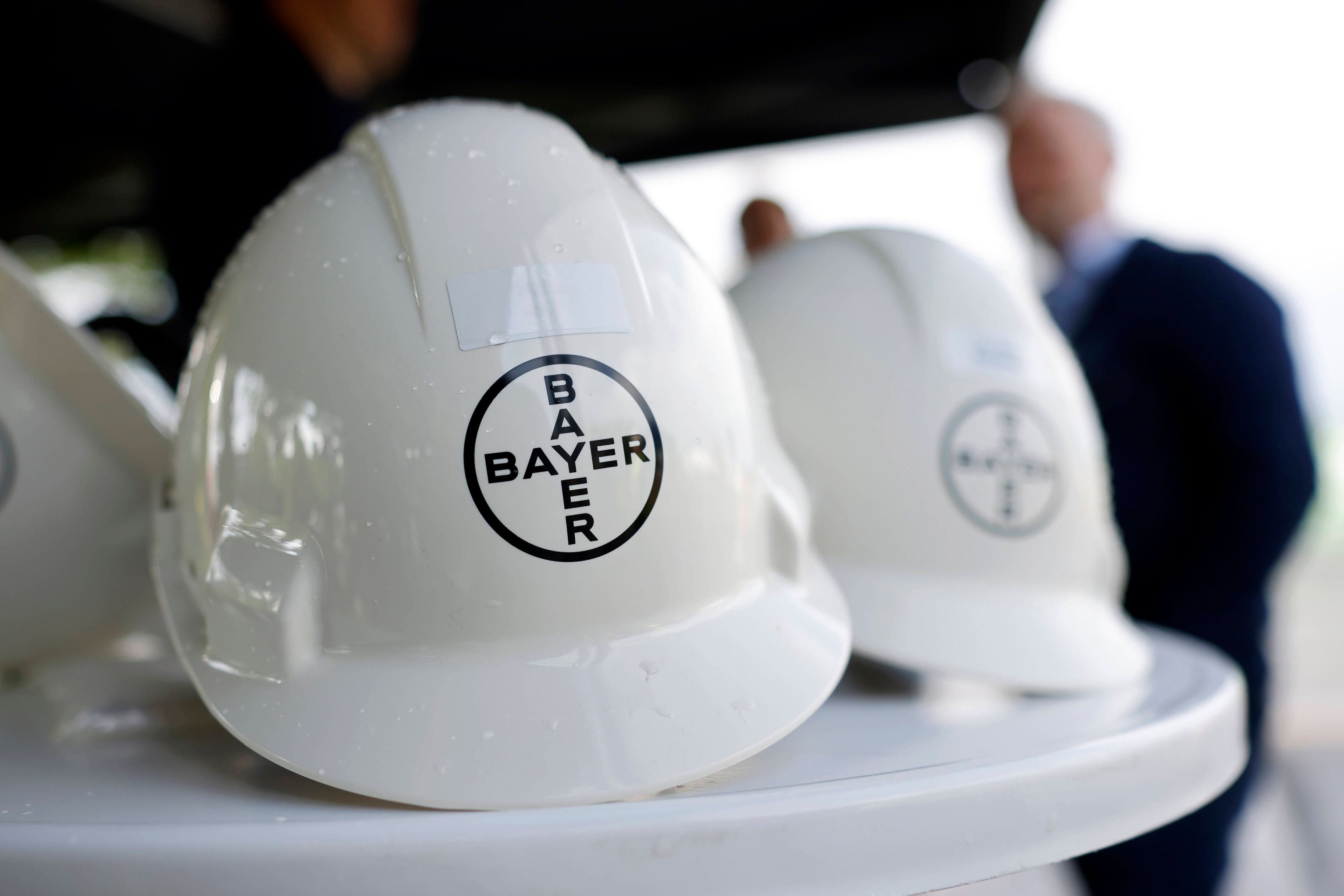 Bayer und das dumme deutsche Geld