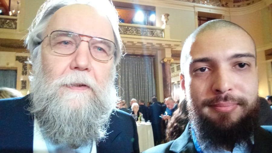 Anti-westlich: Raphael Machado mit Ideengeber Alexander Dugin.