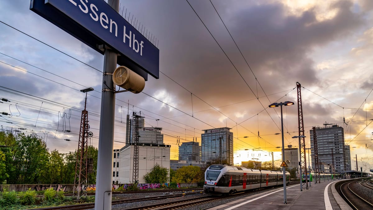 Wo befindet sich der längste Bahnsteig Deutschlands?