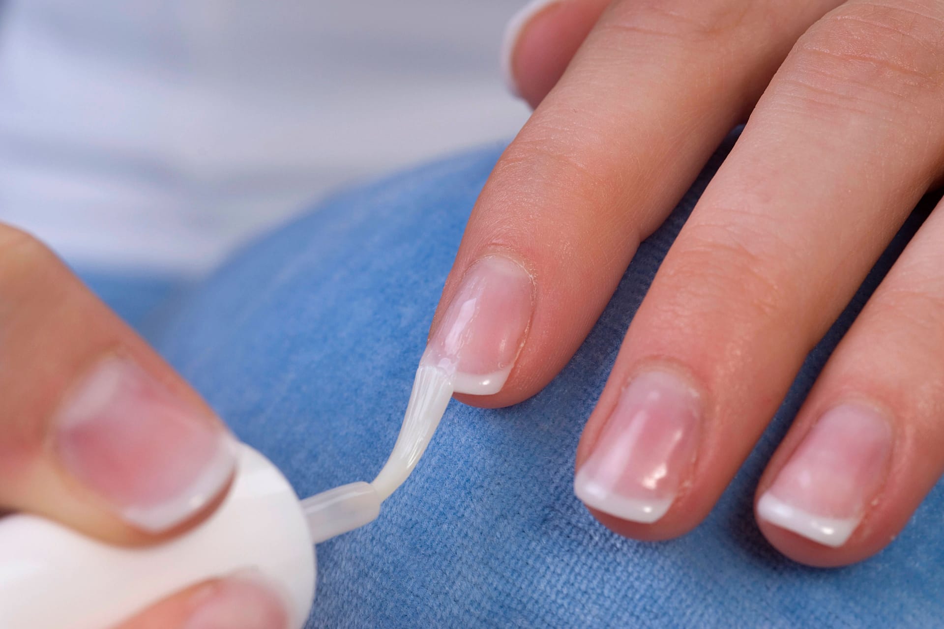 "Öko-Test“ hat insgesamt 20 transparente Nagellacke umfassend getestet und auf ihre Inhaltsstoffe sowie Umweltverträglichkeit geprüft.