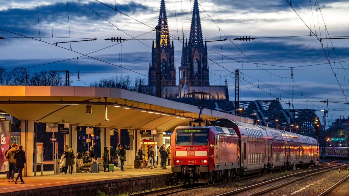 Bahnverkehr zwischen Mülheim und Deutz wegen defekter Weiche gestört
