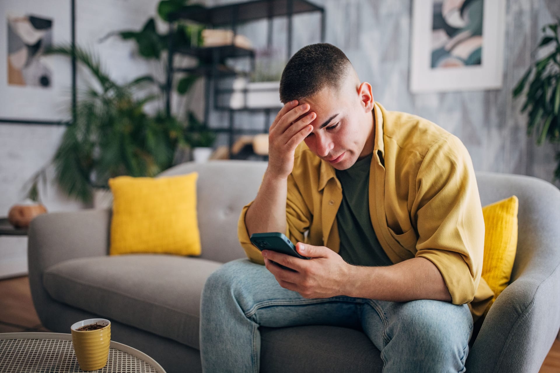 Schutz der Verbraucher: Wenn Ihnen am Telefon ein Vertrag untergeschoben wurde, ist er nicht automatisch gültig.