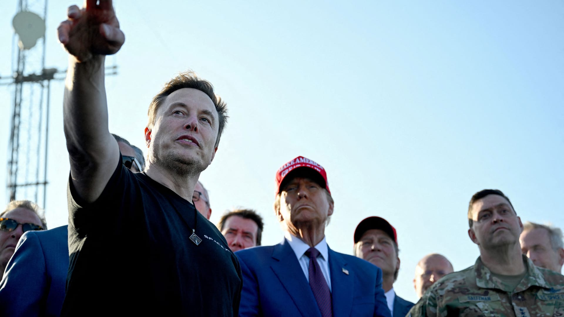 Elon Musk und Donald Trump: Auch im Weltraum wird um Macht gerungen.