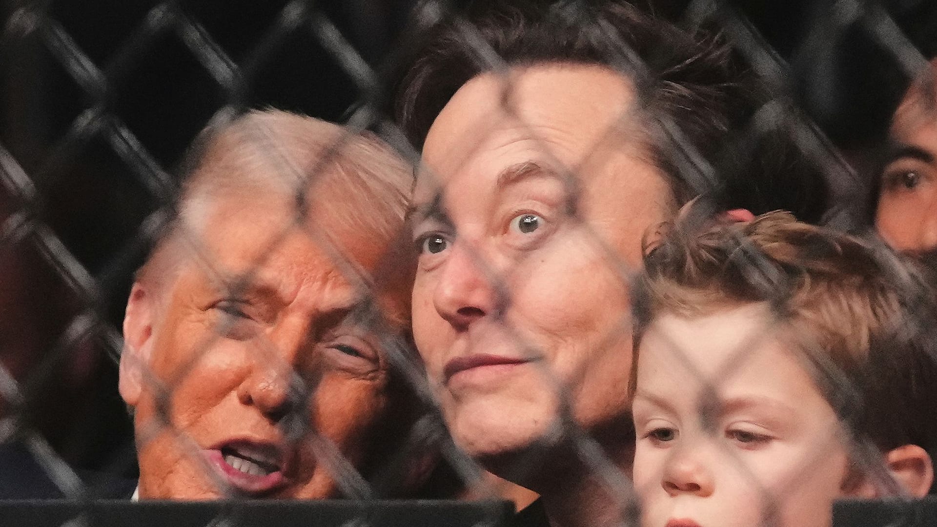 Trump und Musk (Archivbild): Sie haben die US-Entwicklungshilfen stark gekürzt.