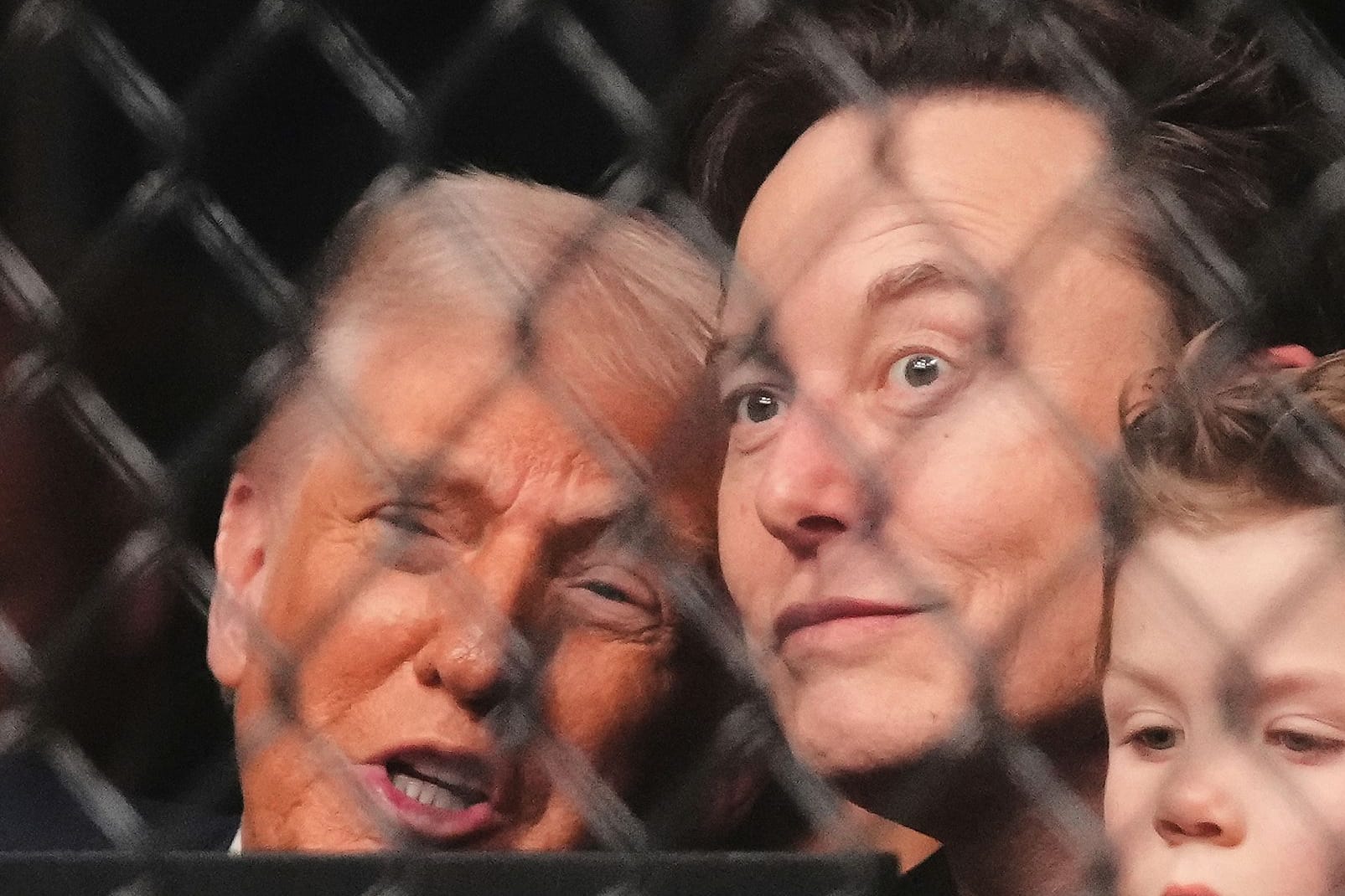 Trump und Musk (Archivbild): Sie haben die US-Entwicklungshilfen stark gekürzt.