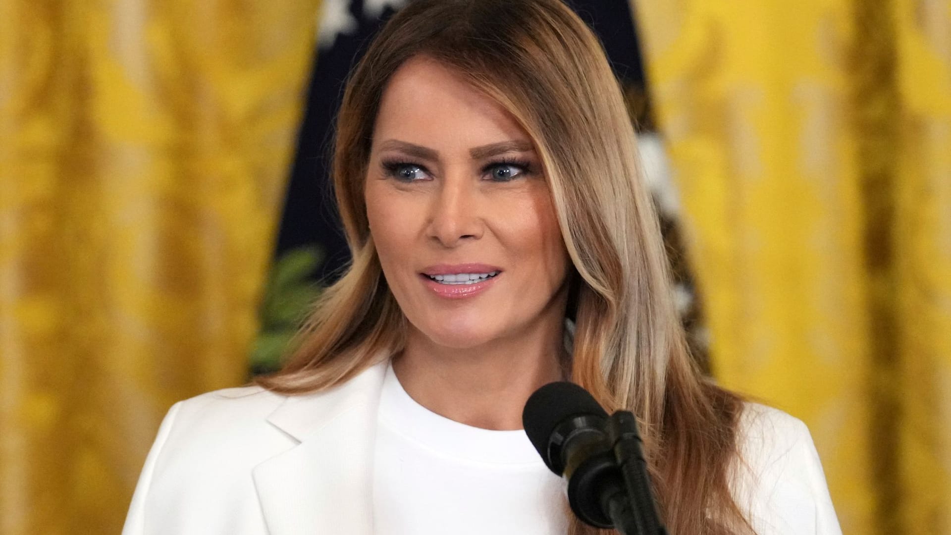 US-First Lady Melania Trump spricht am im East Room des Weißen Hauses bei einer Veranstaltung für Soldatenmütter.