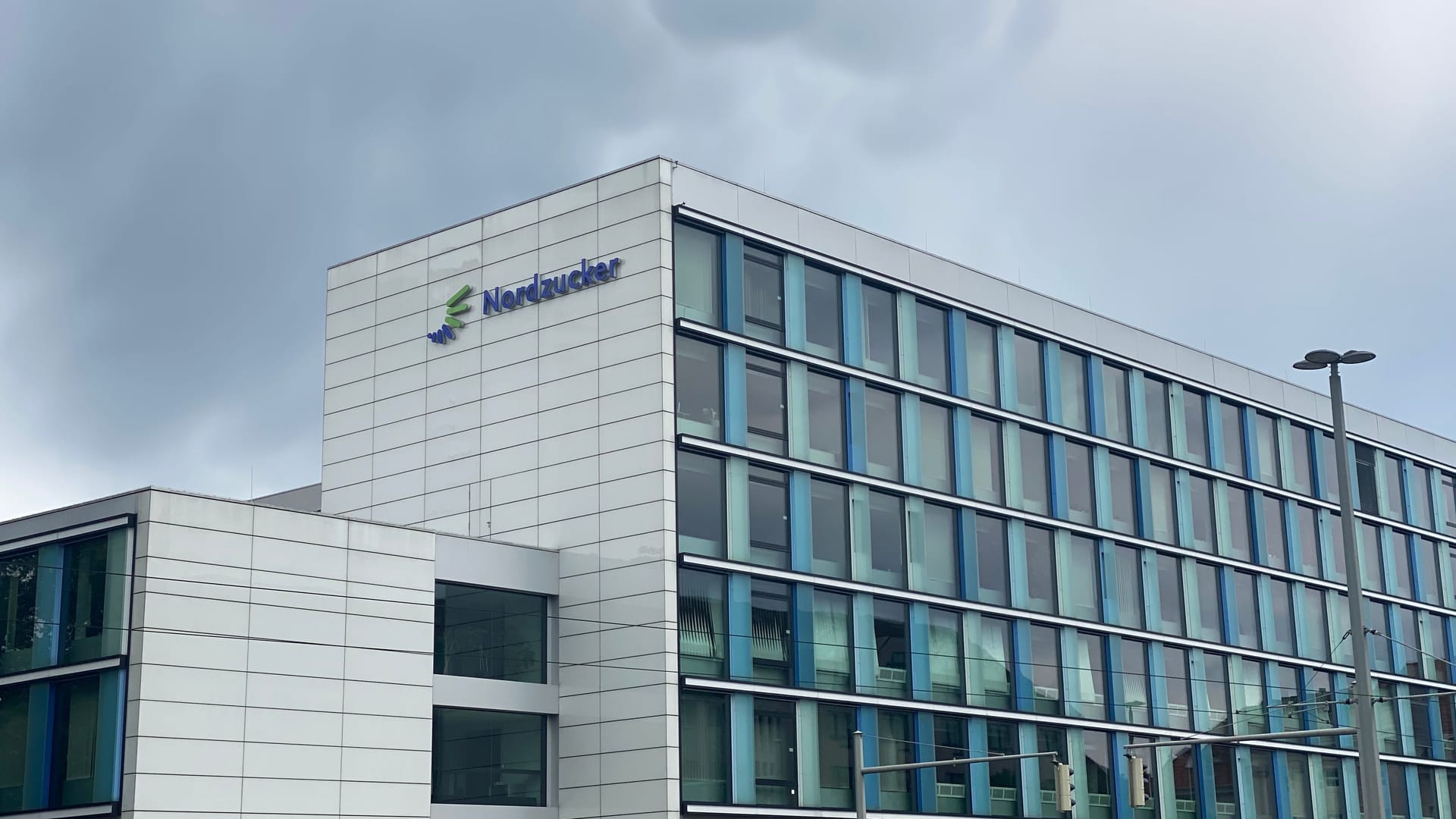 Nordzucker in Braunschweig: Vor einem Jahr hatte das Unternehmen von den damals hohen Zuckerpreisen profitiert. Nordzucker in Braunschweig: Vor einem Jahr hatte das Unternehmen von den damals hohen Zuckerpreisen profitiert.