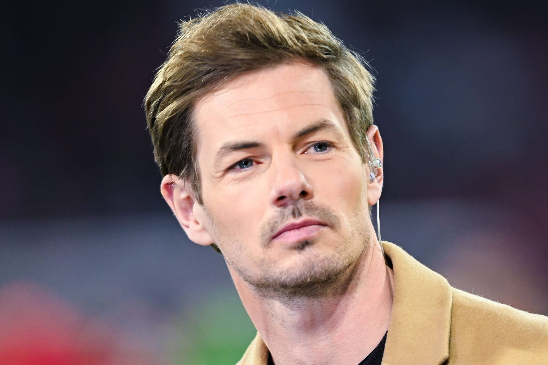 Alex Schlüter: Der 40-Jährige begann seine TV-Karriere beim Streamingdienst DAZN, wurde dort zum Gesicht der Fußball-Übertragungen.