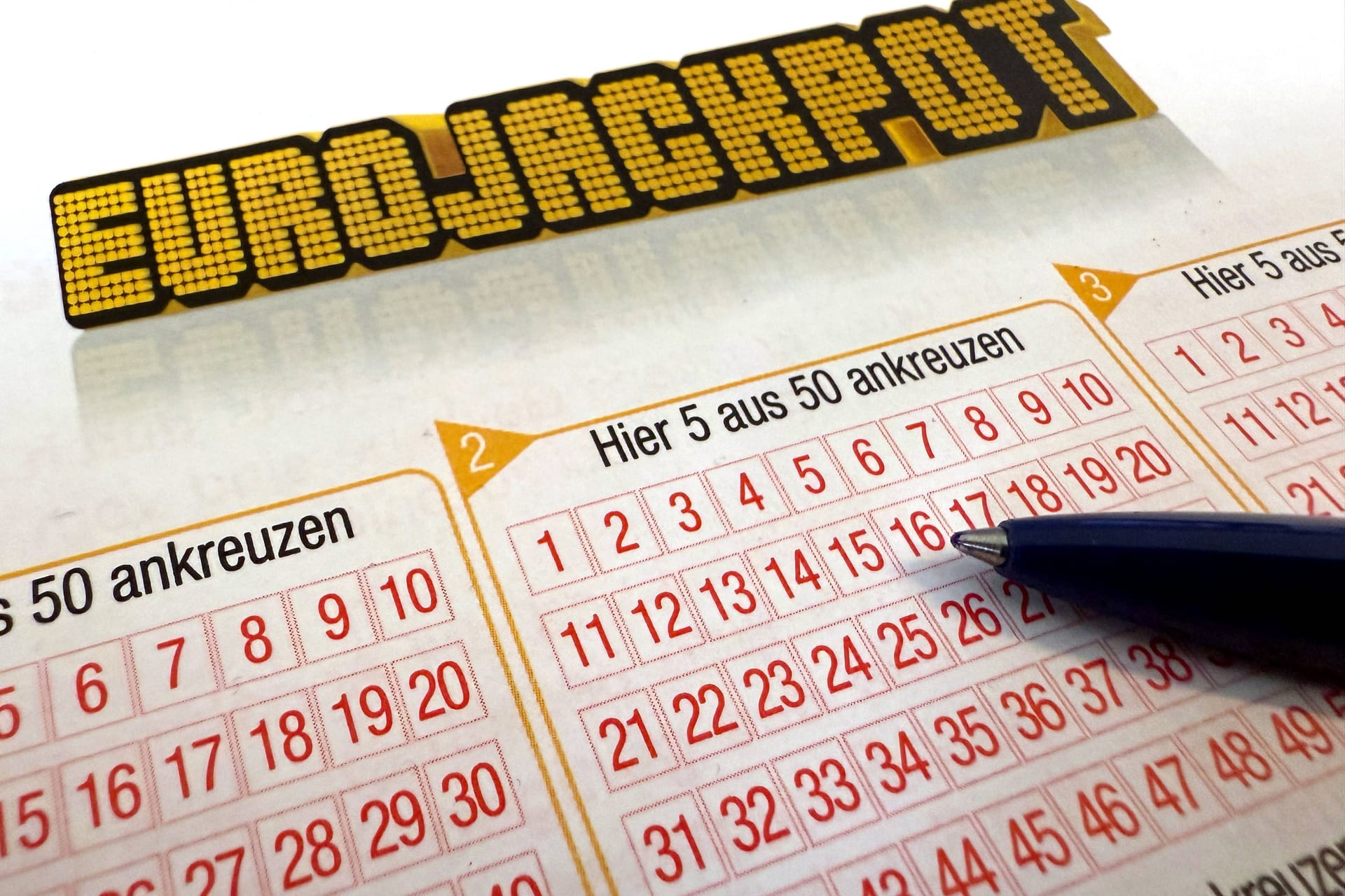 Eurojackpot-Spielschein wartet auf seine Ausfüllung. (Symbolfoto)