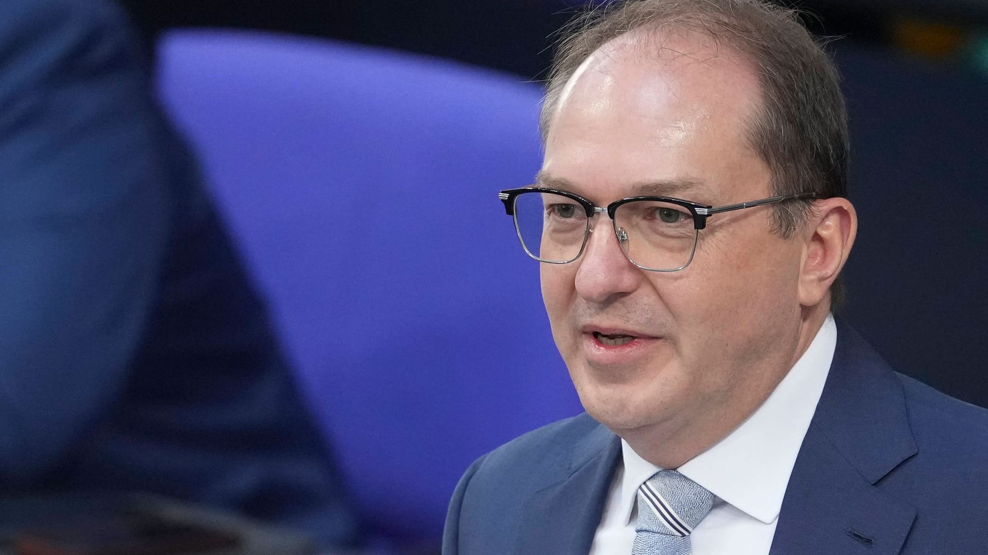Alexander Dobrindt, Bundesminister des Innern: Er kritisierte die AfD und die Linke, Putin nahe zu stehen. Alexander Dobrindt, Bundesminister des Innern: Er kritisierte die AfD und die Linke, Putin nahe zu stehen.