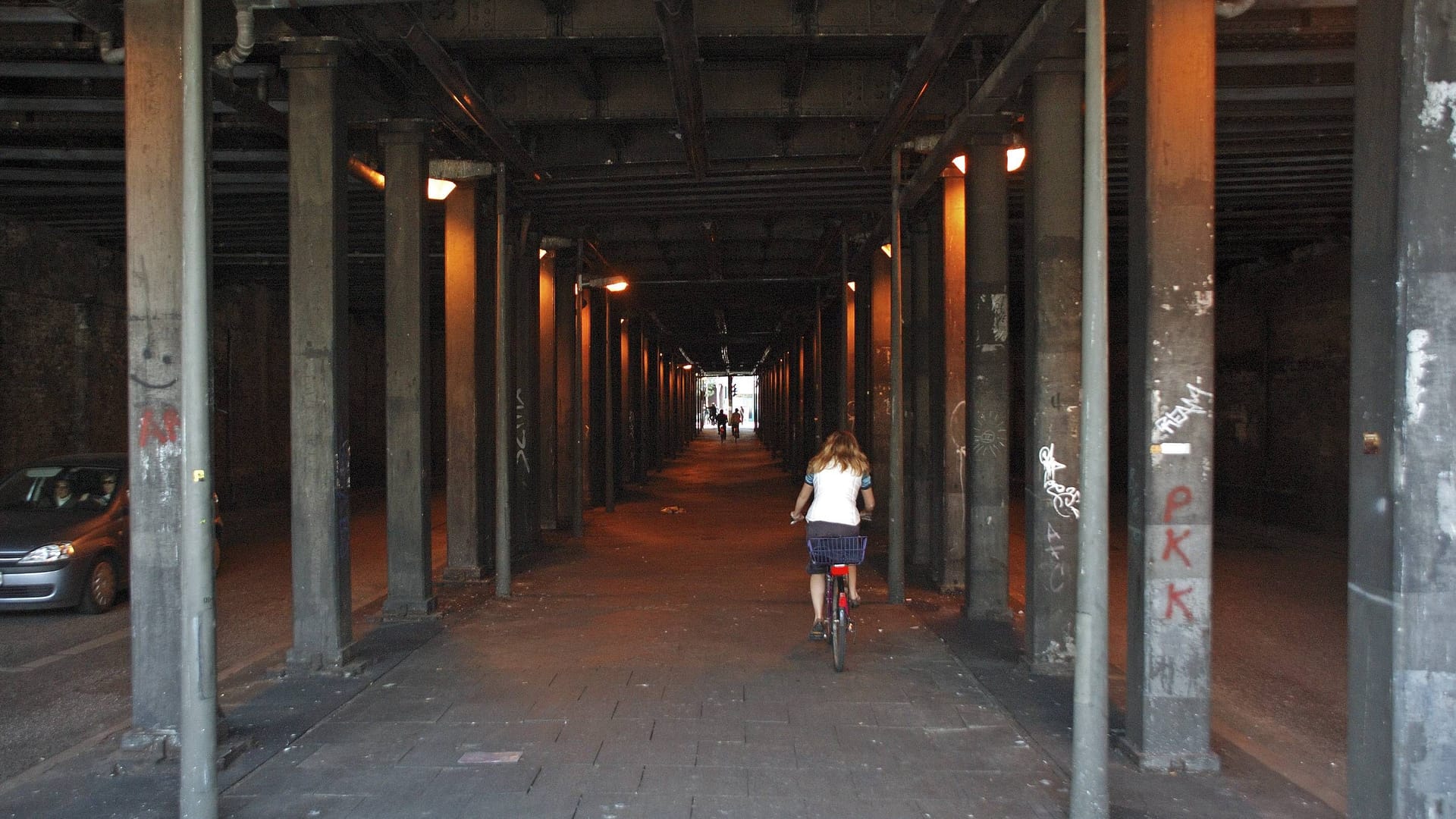 Der Lessingtunnel unter den Gleisanlagen des Bahnhofs Altona gehört zu den unbeliebteren Orten.