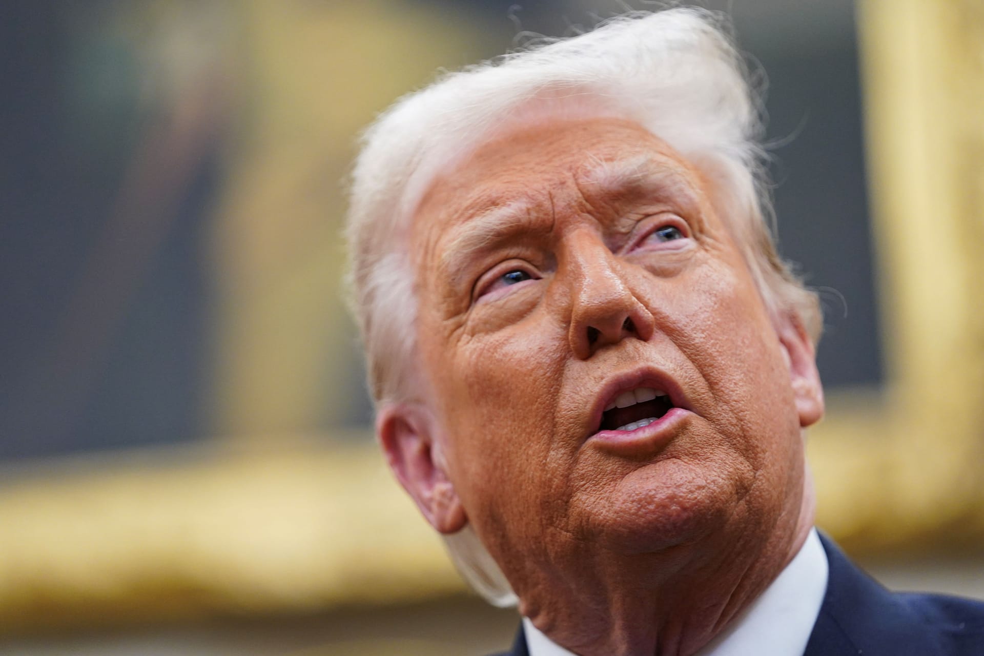 US-Präsident Donald Trump im Weißen Haus: Er kann sich mit einem neuen Gesetz vor Gerichten schützen.