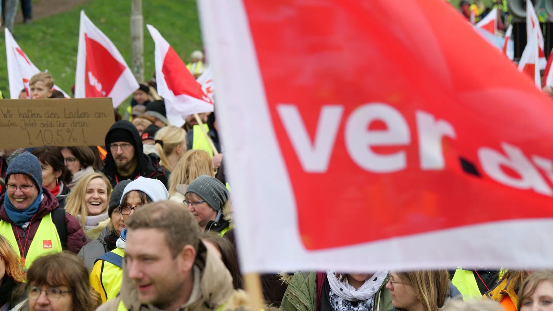 Verdi-Demonstration (Archivbild): Die nächste Verhandlungsrunde ist für den 28. Mai angesetzt.