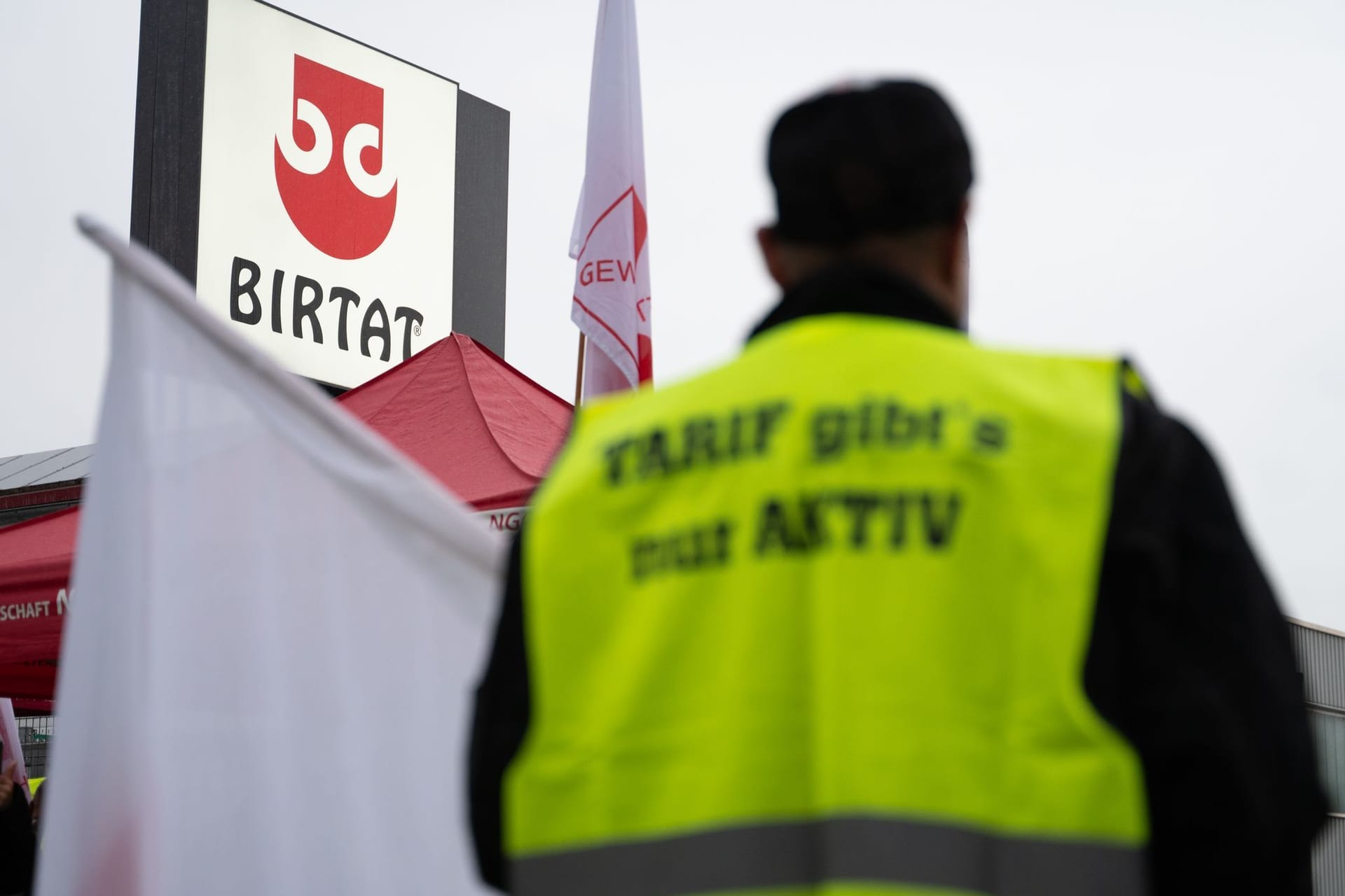 Warnstreik in Dönerfabrik von Birtat Warnstreik in Dönerfabrik von Birtat