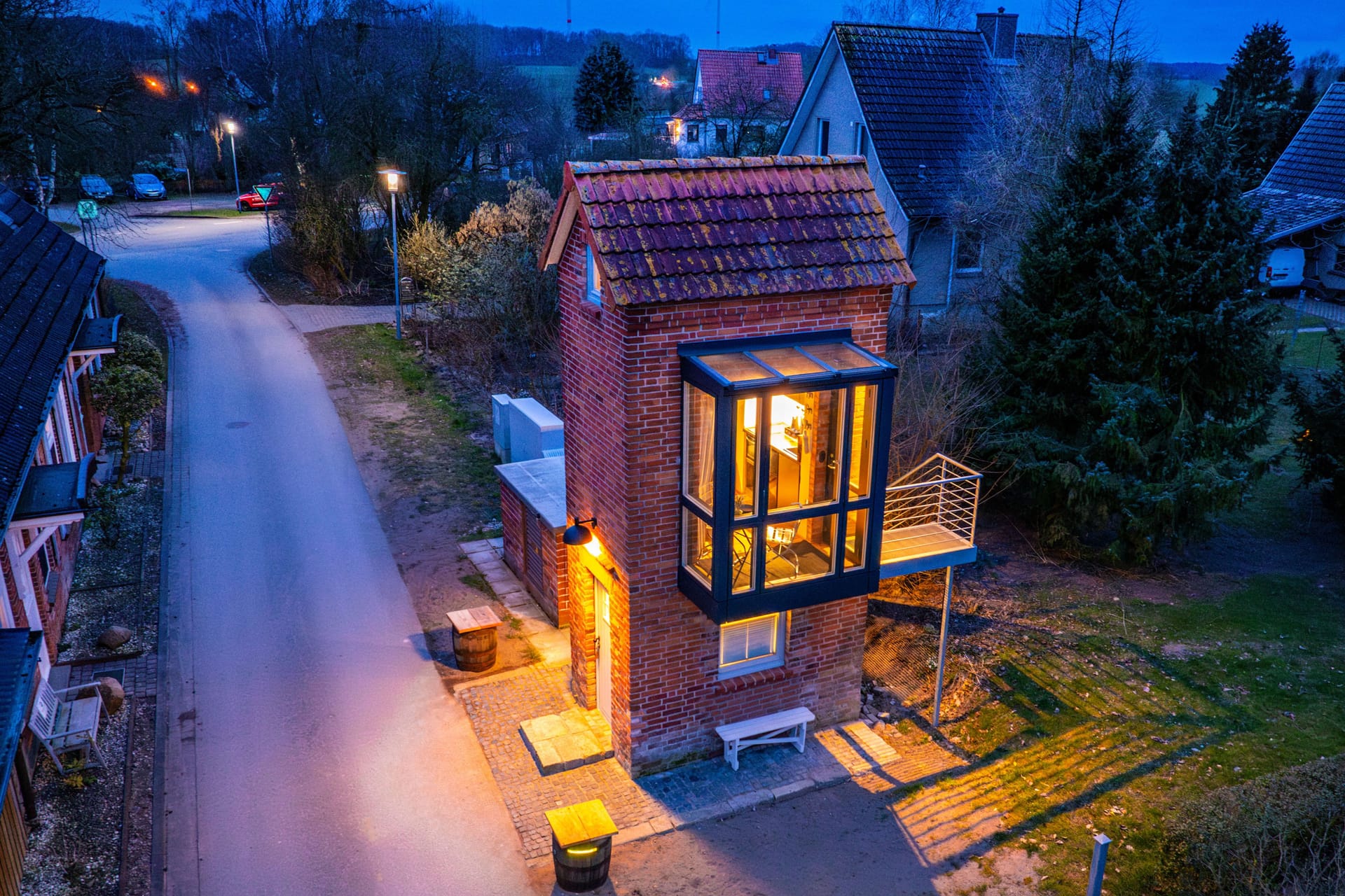 Die kleine Ferienwohnung im ehemaligen Trafoturm: Der Turm hat nur einen symbolischen Betrag von 1,19 Euro gekostet.