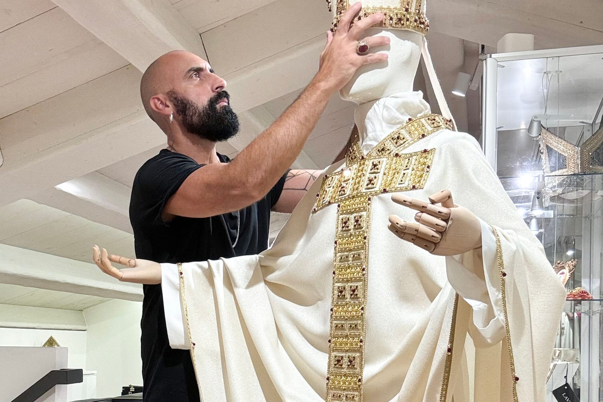 Der Schneider Filippo Sorcinelli: Für ihn ging es aus einem kleinen italienischen Küstendorf in den Vatikan.