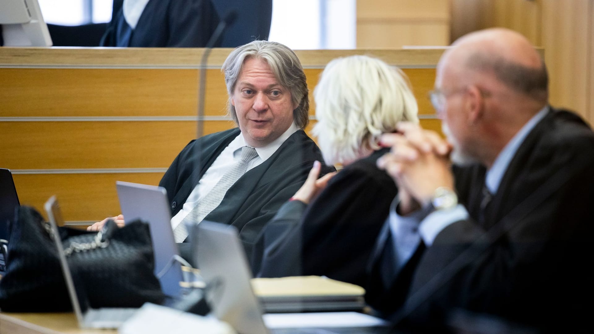 Strafprozess gegen vier Angeklagte im VW-Abgasskandal Strafprozess gegen vier Angeklagte im VW-Abgasskandal