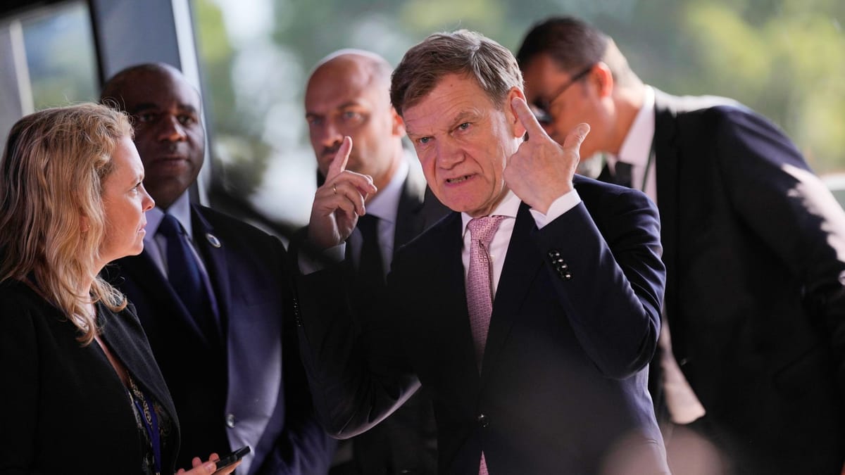 Grüne nennen Wadephuls Aussage zu Verteidigungskosten «naiv»