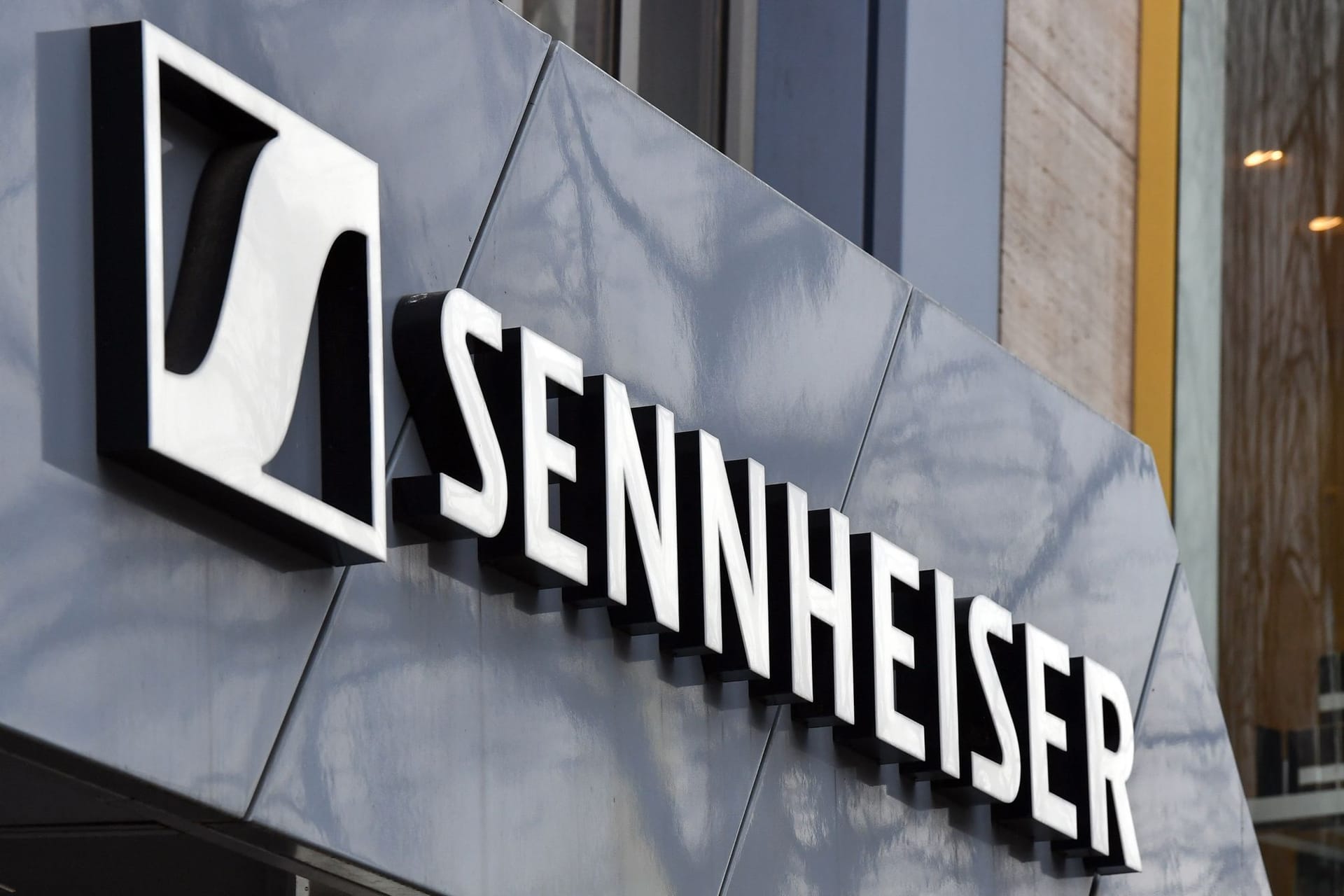 Sennheiser