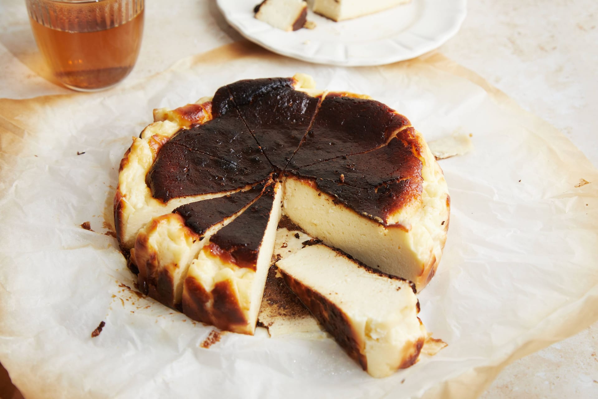 San Sebastian Cheesecake (Symbolbild): Typisch ist die dunklere Kruste.
