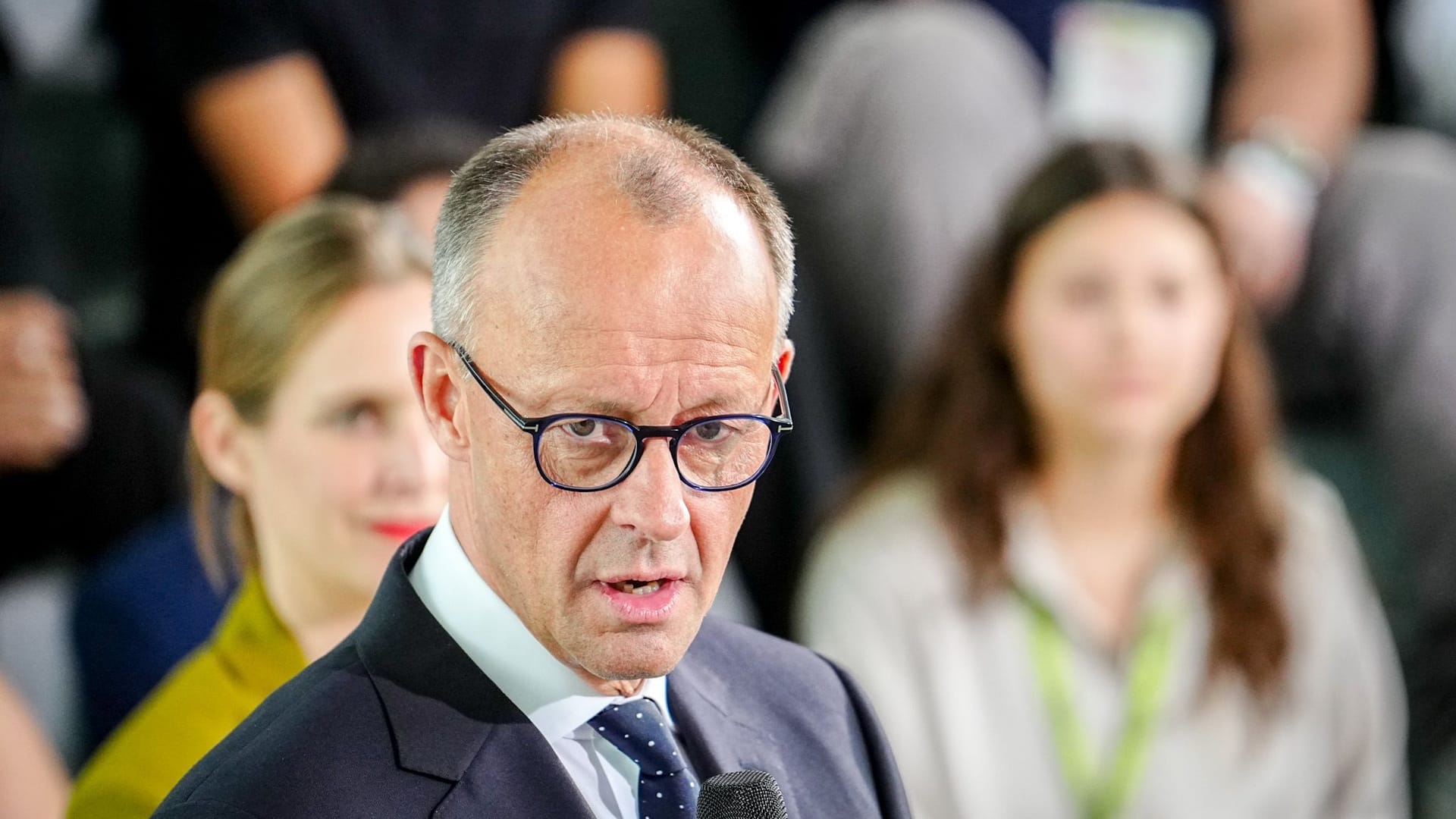 «Youth4Peace» bei Bundeskanzler Merz «Youth4Peace» bei Bundeskanzler Merz