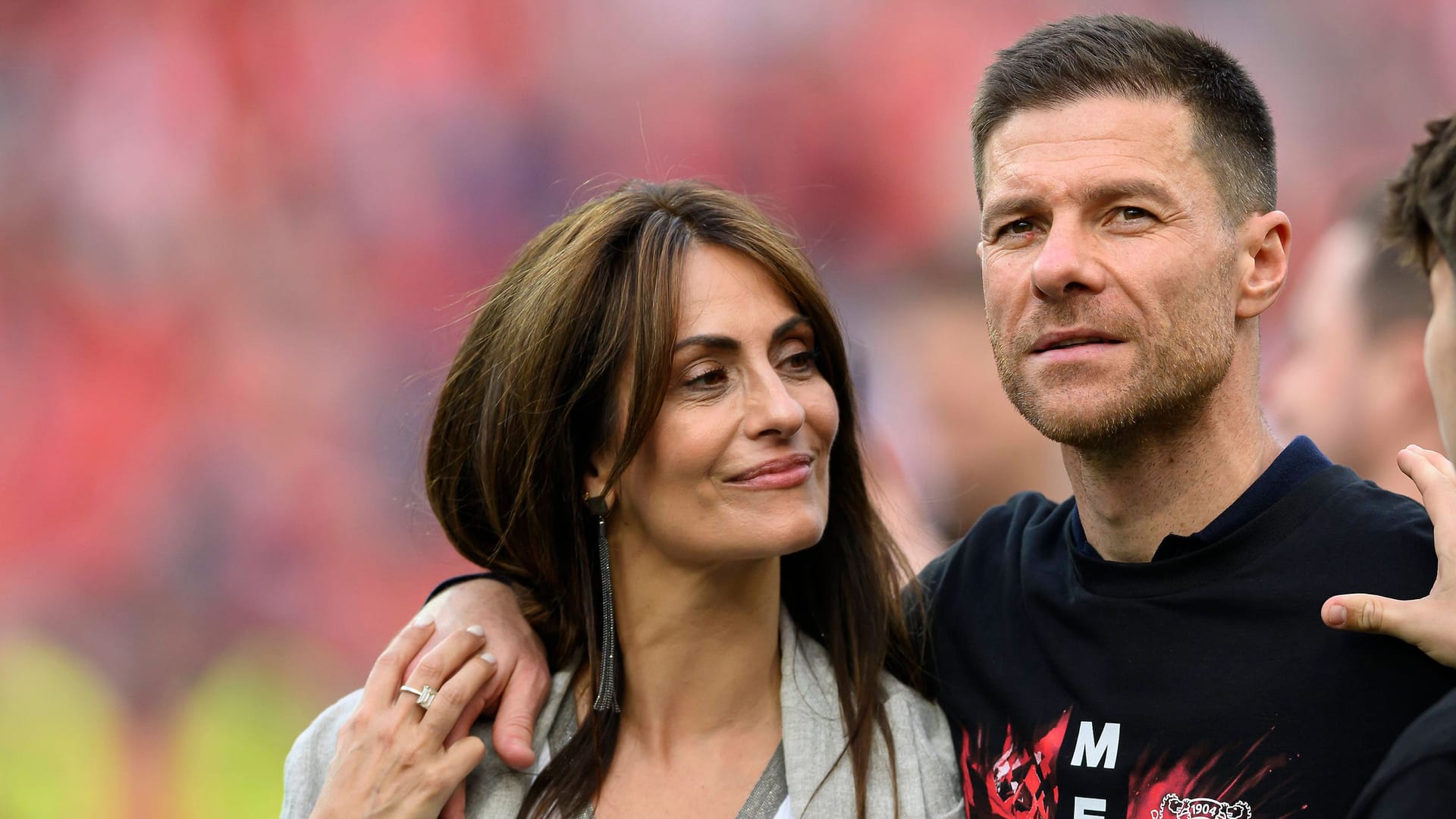 Nagore Aranburu und ihr Mann Xabi Alonso: Das Paar darf wieder zurück in die Heimat.
