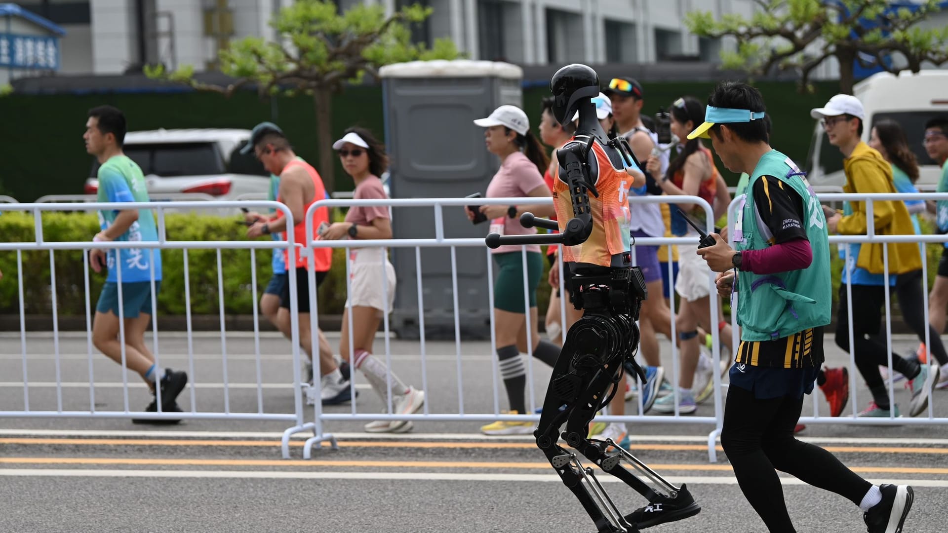 Roboter-Halbmarathon in Peking