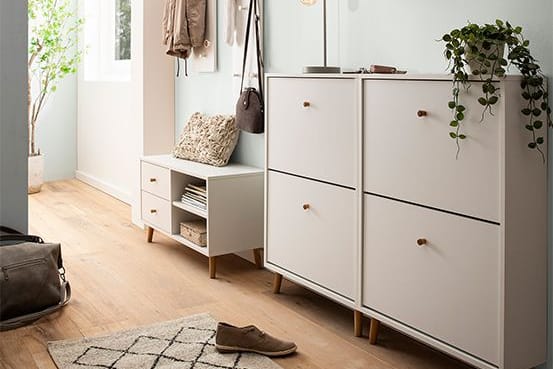 Tchibo verkauft einen platzsparenden Schuhschrank.