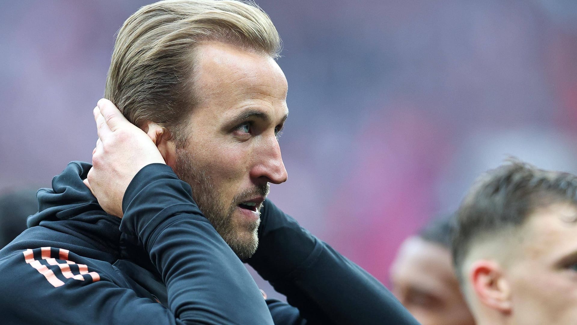 Wechselbad der Gefühle: Harry Kane nach dem 3:3 der Bayern bei RB Leipzig. Wechselbad der Gefühle: Harry Kane nach dem 3:3 der Bayern bei RB Leipzig.