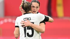 Heimspiel für Diego-Fan Giovanna Hoffmann