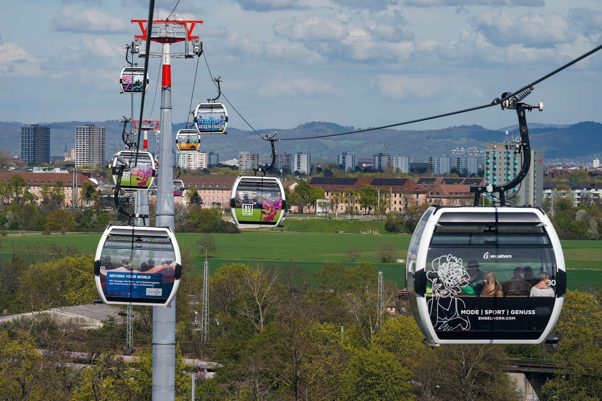 Seilbahn auf der Bundesgartenschau Mannheim