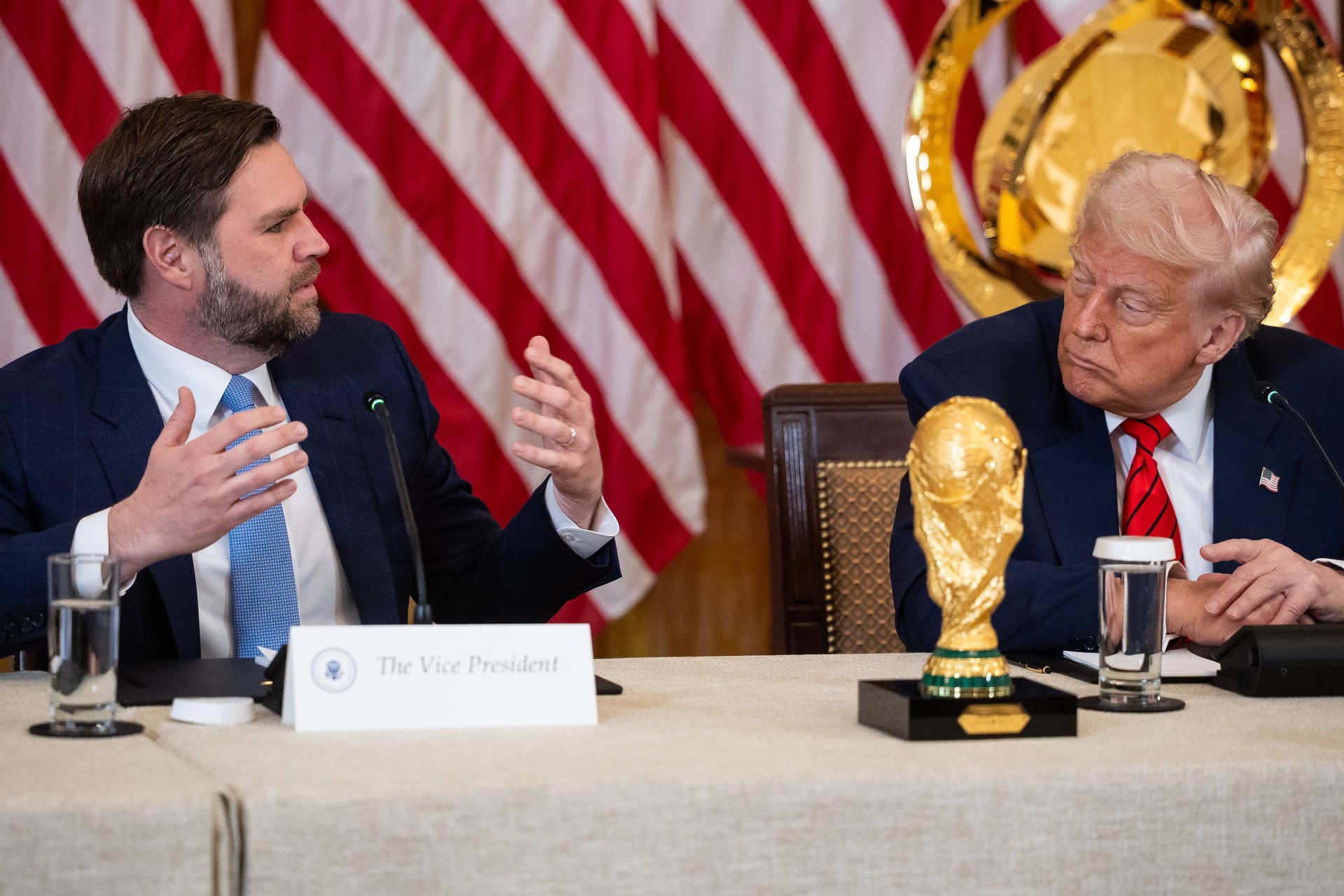 Trump und Vance (l.) bei einem Empfang im Weißen Haus.