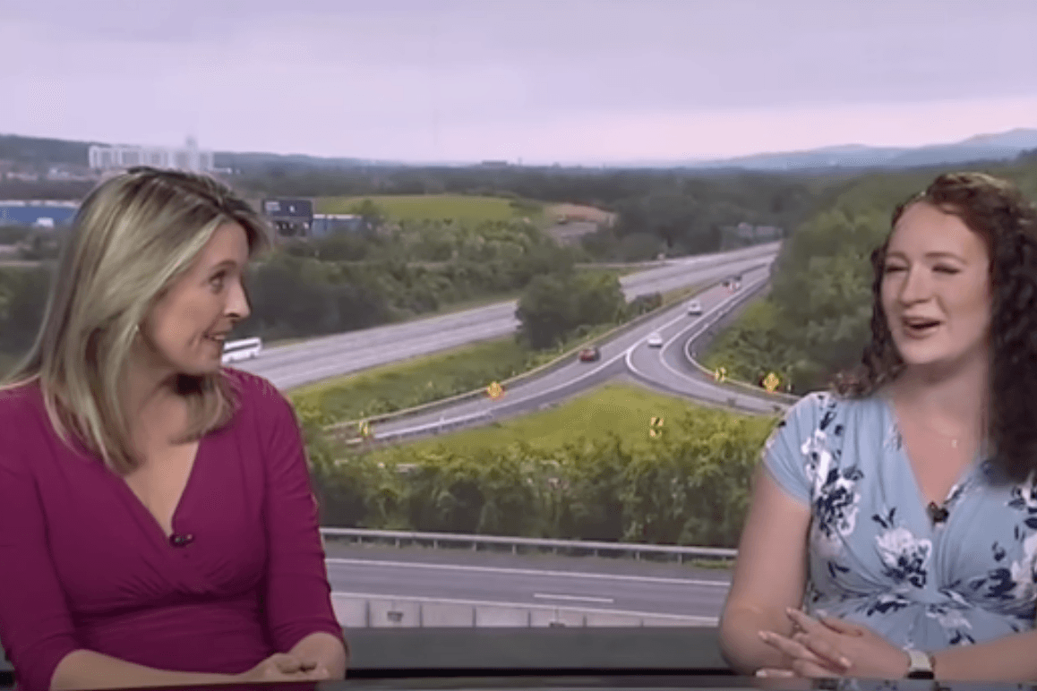 Olivia Jaquith (r.). moderierte trotz geplatzter Fruchtblase ihre Nachrichtensendung in Albany.