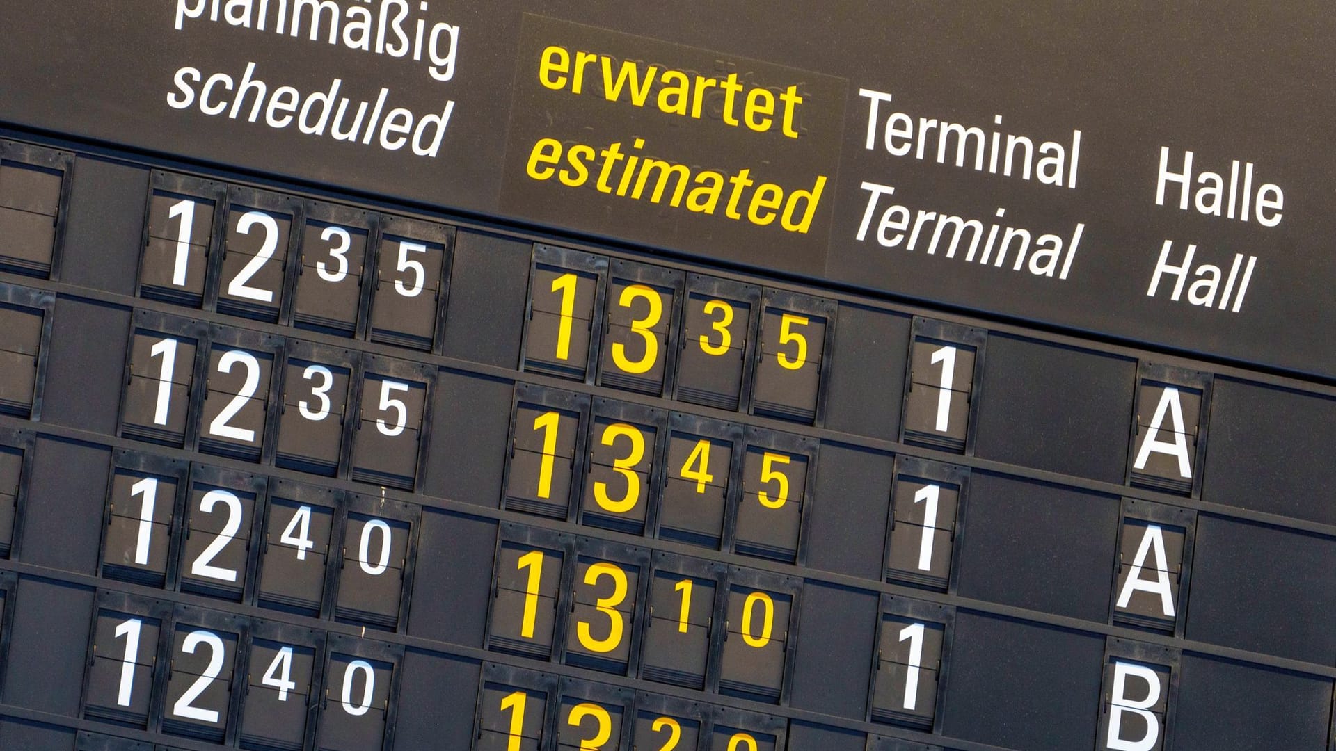 Erhebliche Verzögerungen und Ausfälle am Flughafen Frankfurt Erhebliche Verzögerungen und Ausfälle am Flughafen Frankfurt