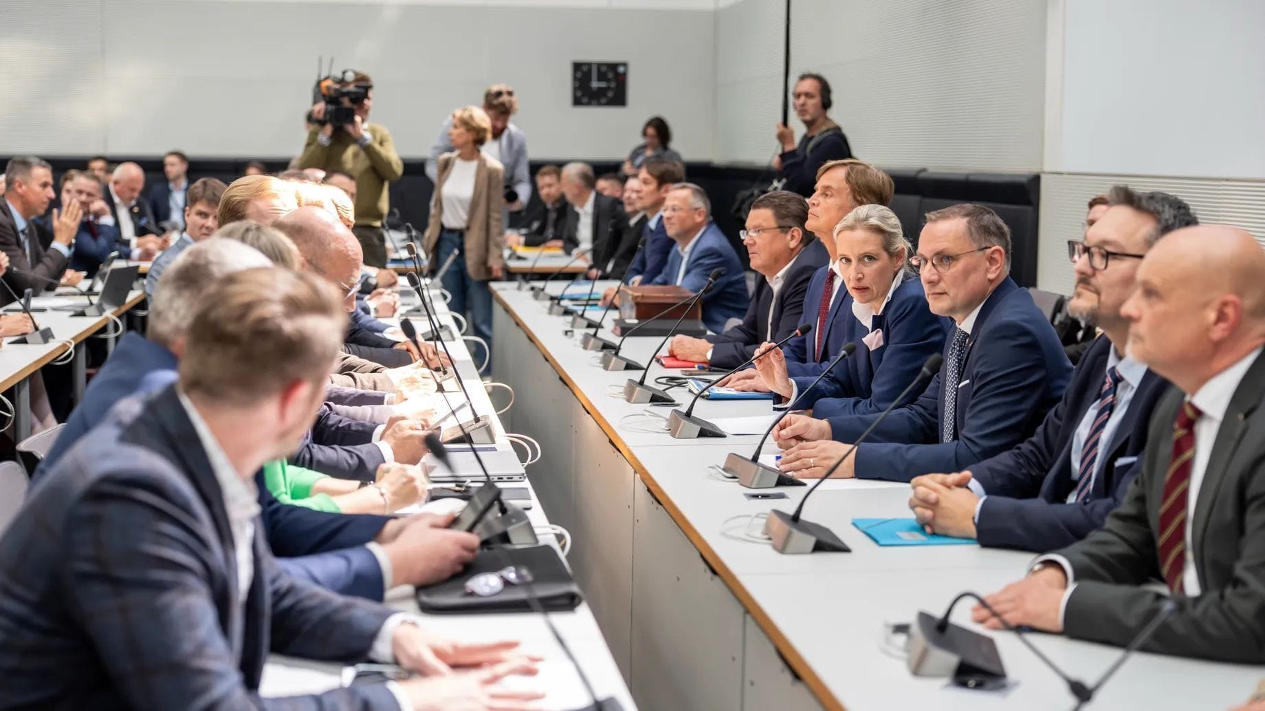 AfD-Abgeordnete in ihrem Fraktionssälchen.