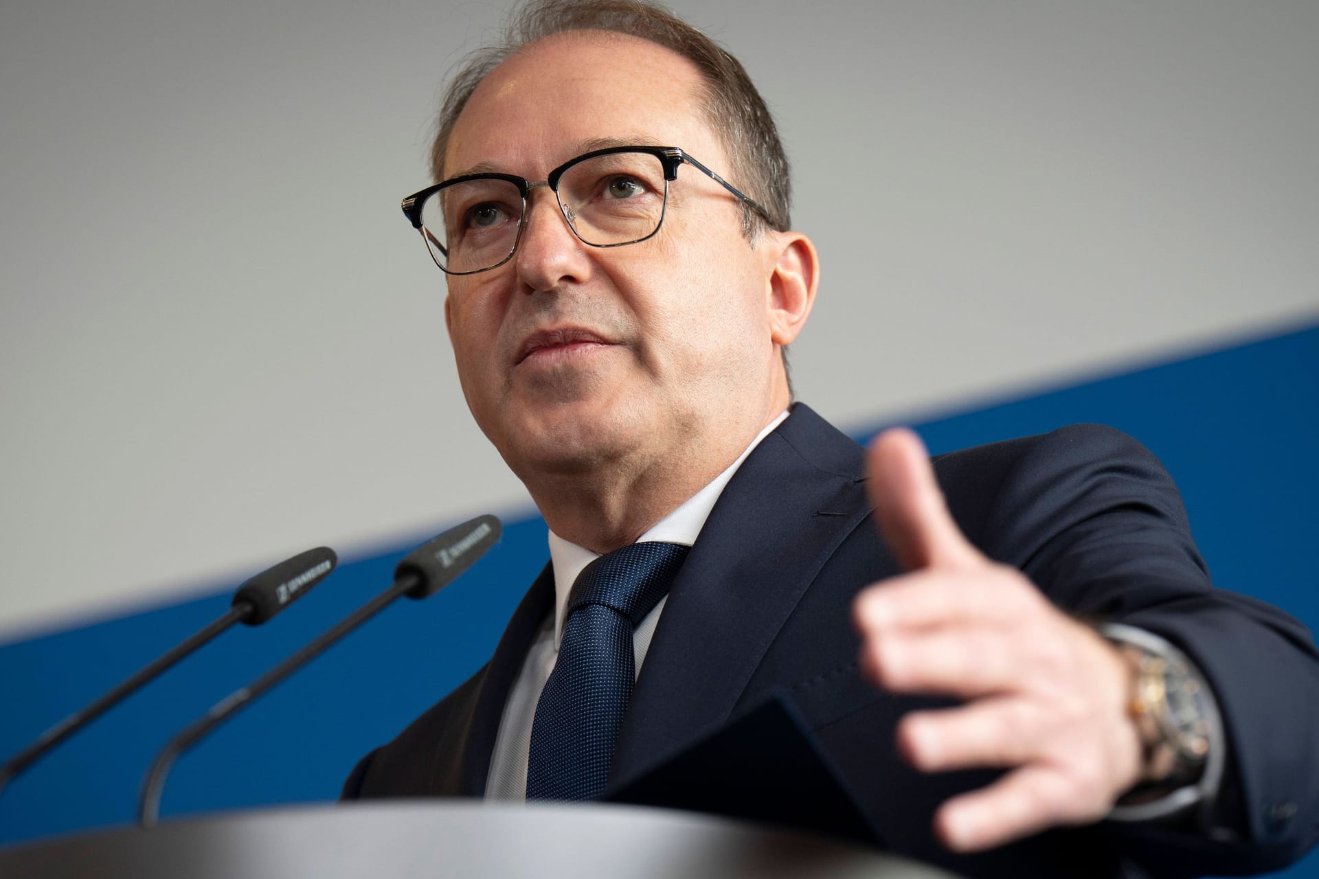 Bundesinnenminister Alexander Dobrindt: Der CSU-Politiker forderte im Jahr 2018 eine "konservative Revolution" und löste damit Empörung aus.