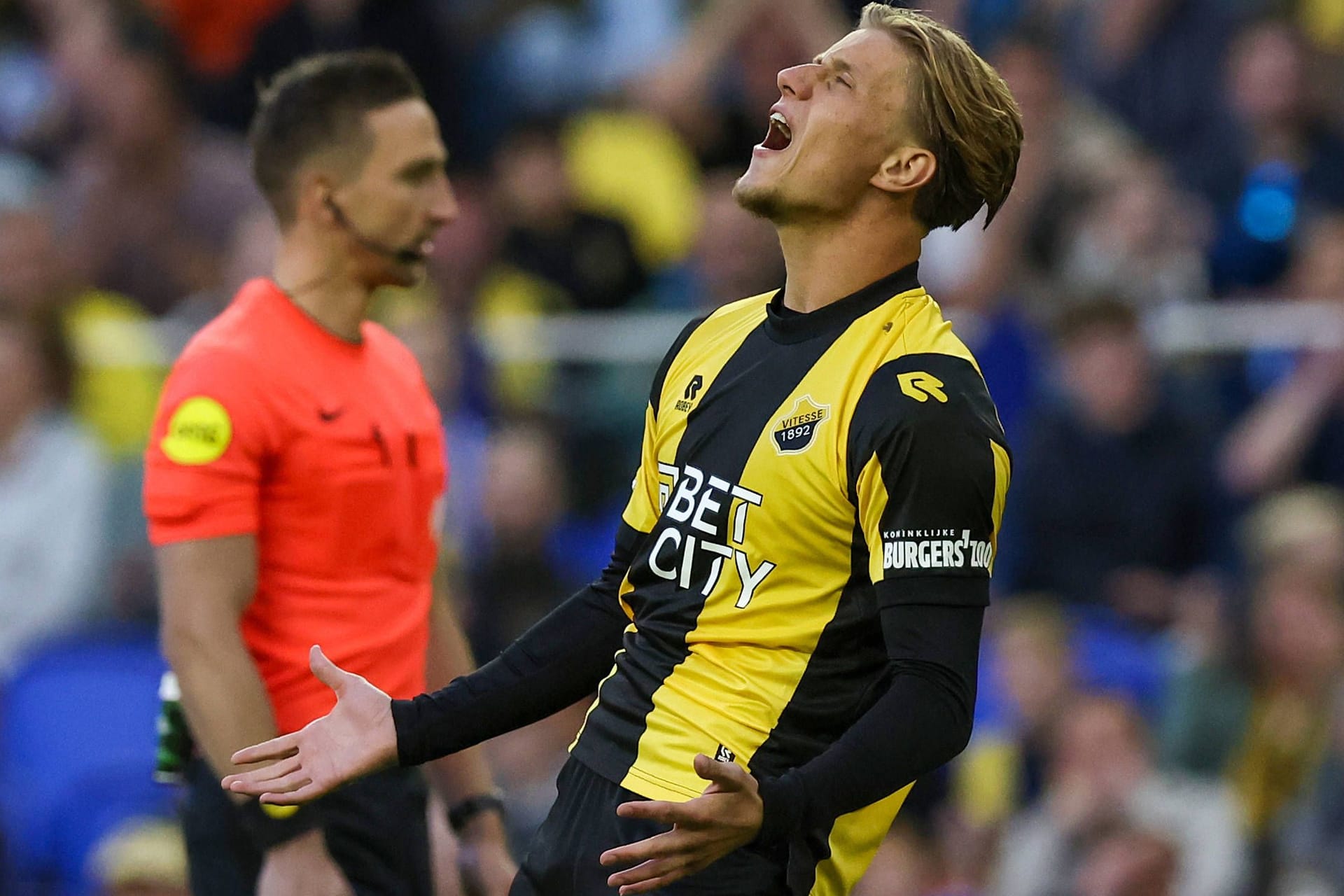 Giovanni van Zwam: Der Spieler von Vitesse Arnheim wird mit seinem Team absteigen.