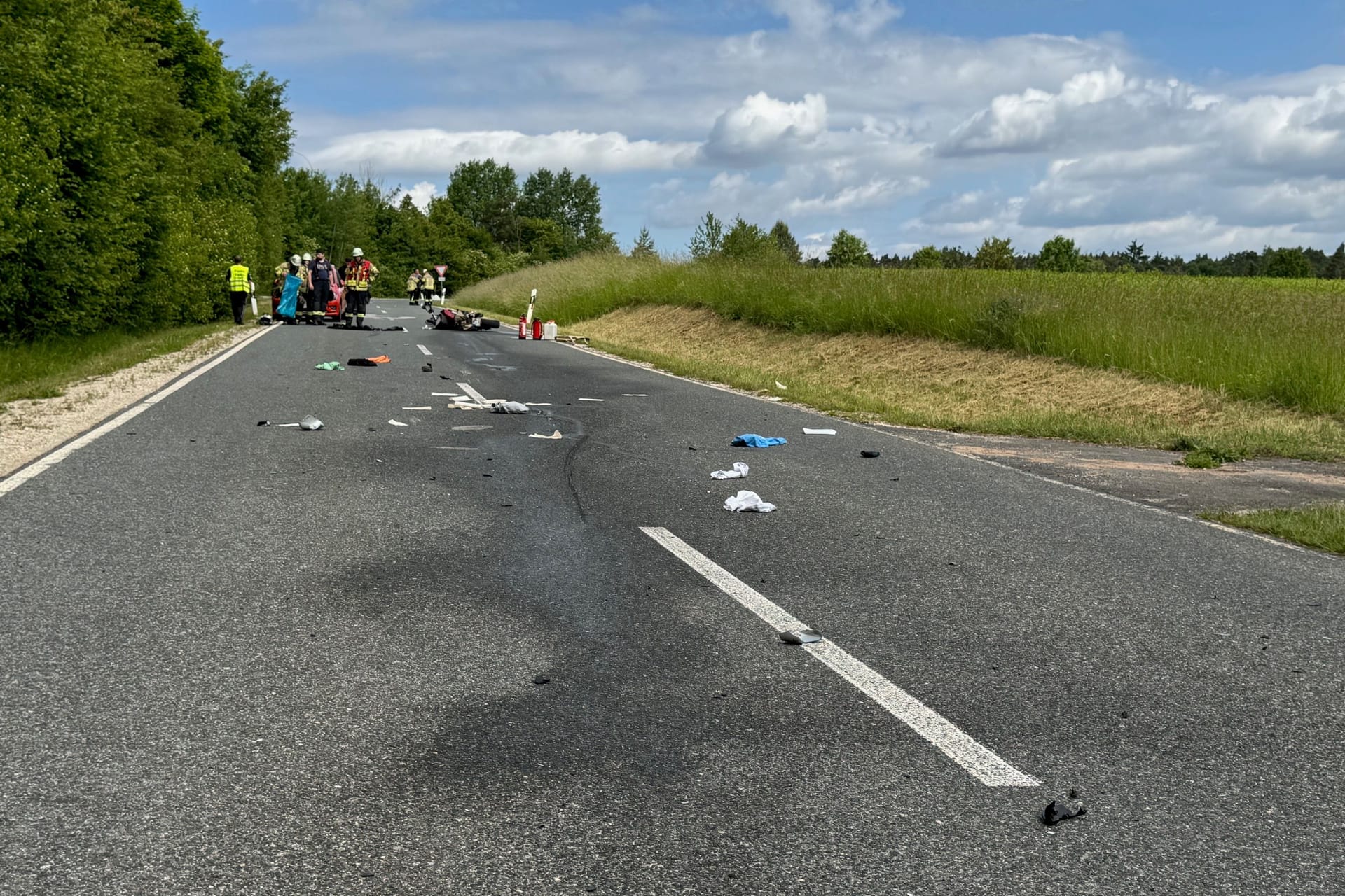 In Langenzenn nahe Nürnberg hat sich ein heftiger Verkehrsunfall ereignet.