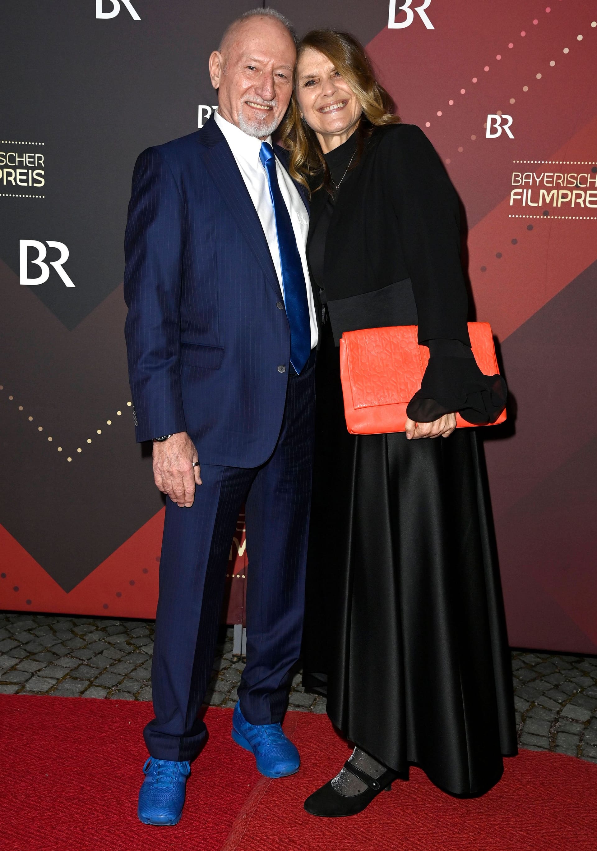 Sepp Schauer und Corinna Binzer im Januar 2025: Hier posieren sie bei der Verleihung des Bayerischen Filmpreises im Prinzregententheater in München.