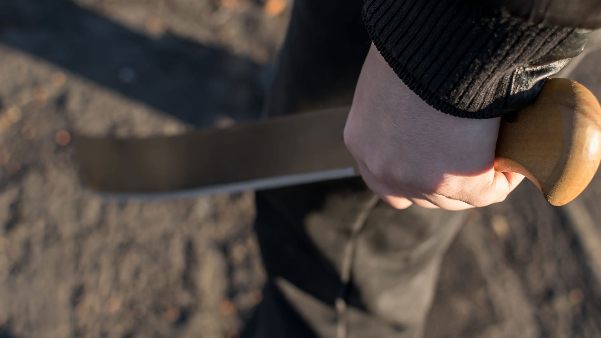 Eine Machete (Symbolbild): Mit einer solchen Waffe ist ein 28-Jähriger in Mainz schwer verletzt worden.