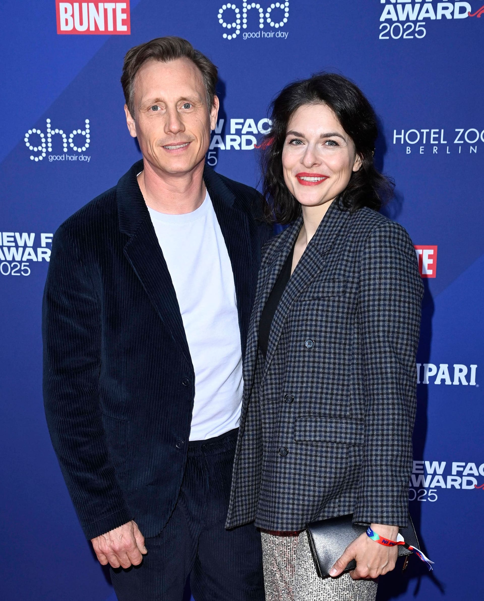 Patrick Kalupa und Leonie Parusel bei der Verleihung der Bunte New Faces Awards Film.