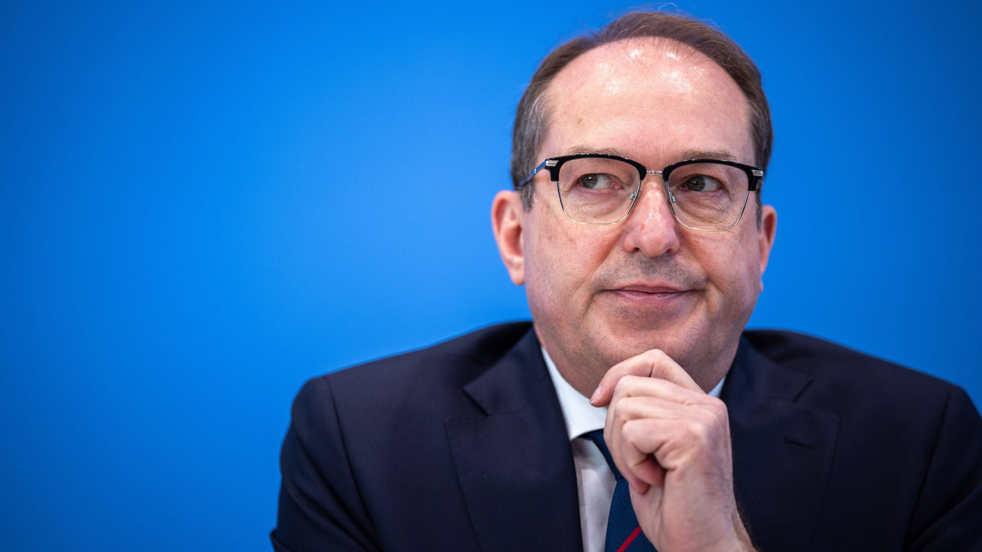 Alexander Dobrindt, CSU, Bundesminister des Innern, bei der Vorstellung der Fallzahlen für die politisch motivierte Kriminalität.