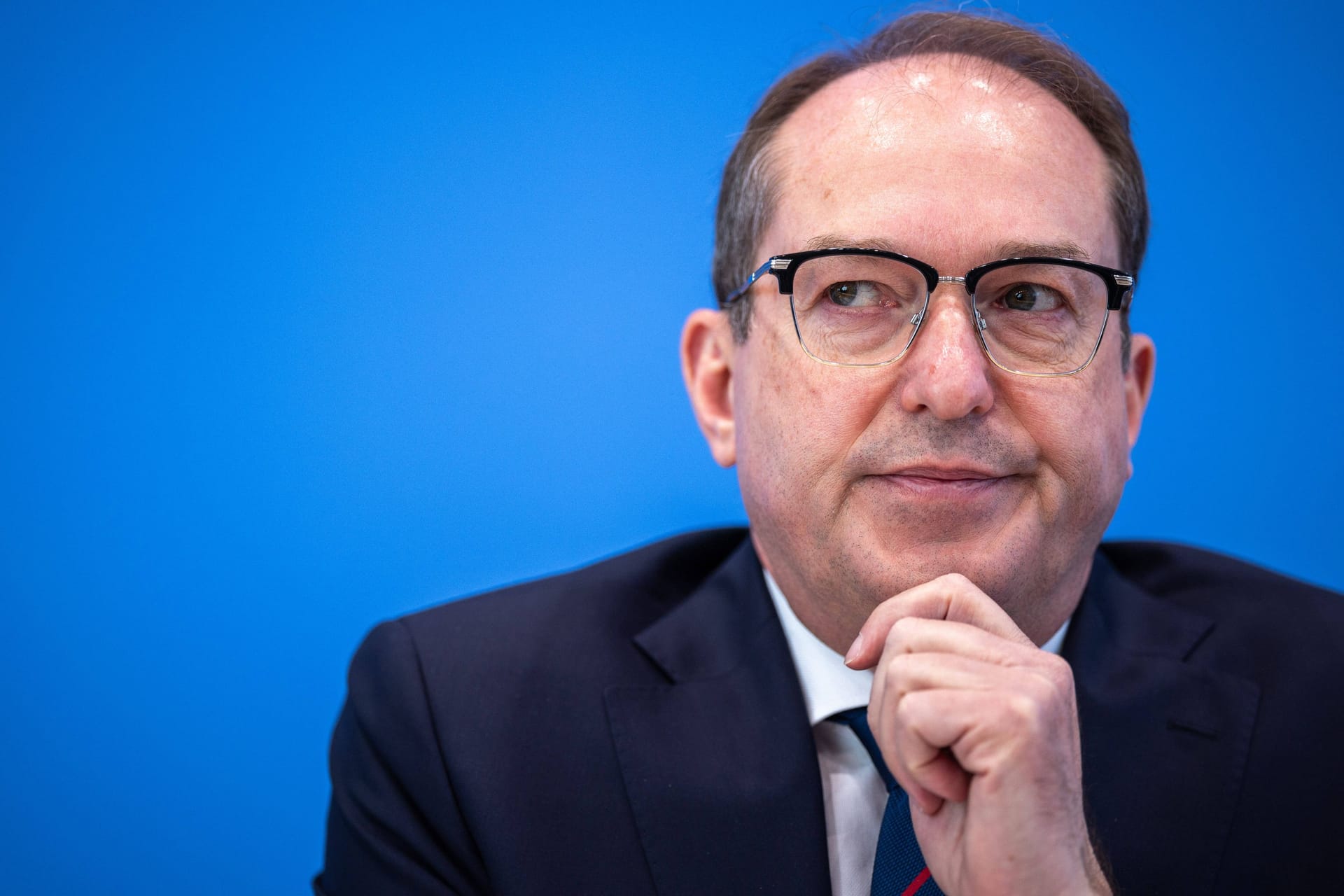 Alexander Dobrindt, CSU, Bundesminister des Innern, bei der Vorstellung der Fallzahlen für die politisch motivierte Kriminalität.