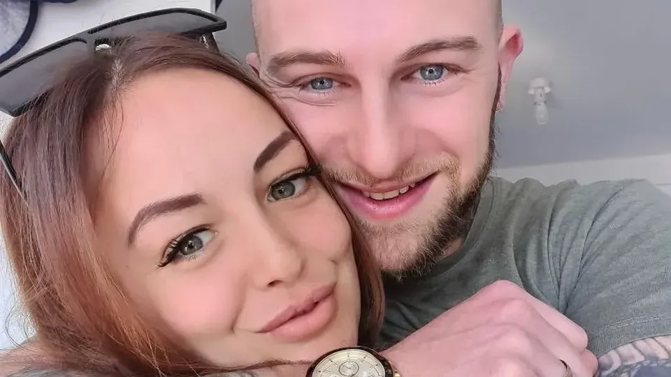 Beth gemeinsam mit ihrem Ehemann Luke (Archivbild): Die 28-Jährige starb auf mysteriöse Art und Weise.