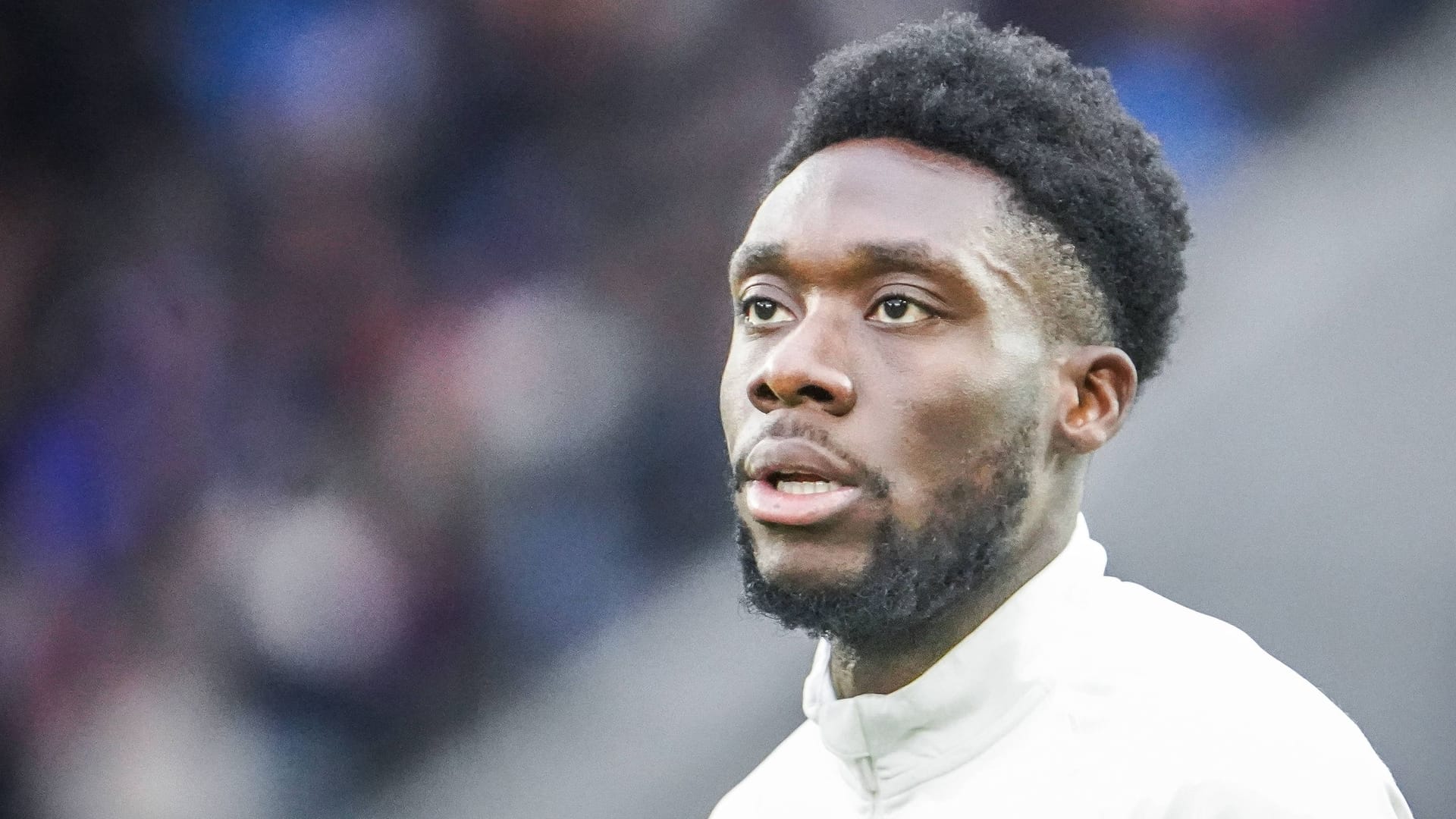 Alphonso Davies: Der Kanadier hat mit einer schweren Verletzung zu kämpfen.